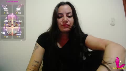 Snapshot of pearl_3 chatting on 03.11.25 Pearl online show from 03.11.25