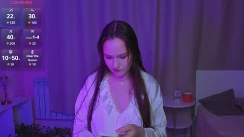 Snapshot of pearlyfichtner chatting on 06.19.26 Floria online show from 06.19.26