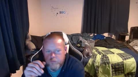 pecker40 online show from 01.04.25