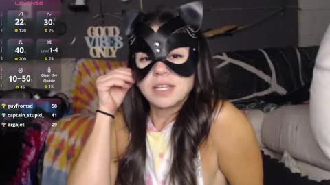 Snapshot of peekclimaxxx chatting on 09.18.25 NEXT CHILL SESH 1130 930pm -ish PEEK online show from 09.18.25