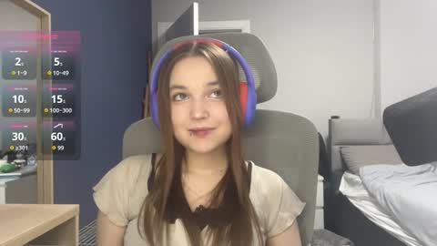 Luna Vale online show from 08.04.26