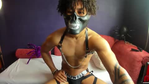 Snapshot of pendragom1224 chatting on 10.19.25 Pendragom online show from 10.19.25