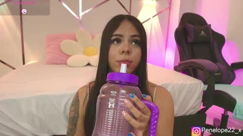 Snapshot of penelope22_ chatting on 11.16.25 Nana online show from 11.16.25