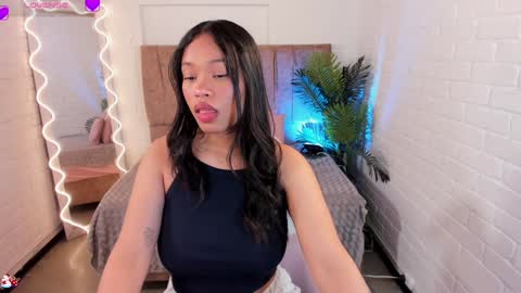 Snapshot of penelope_tay chatting on 12.23.24 penelope online show from 12.23.24
