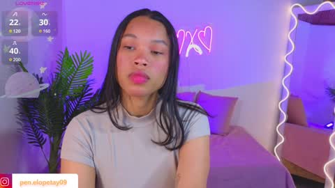 Snapshot of penelope_tay chatting on 01.25.25 penelope online show from 01.25.25
