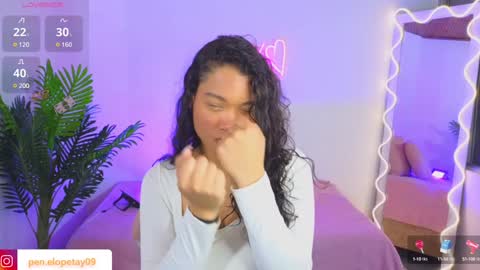 Snapshot of penelope_tay chatting on 01.29.25 penelope online show from 01.29.25