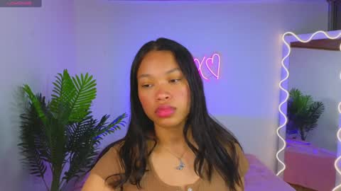 Snapshot of penelope_tay chatting on 02.04.25 penelope online show from 02.04.25