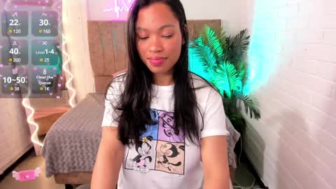 Snapshot of penelope_tay chatting on 02.08.25 penelope online show from 02.08.25