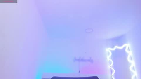 Snapshot of penelope_tay chatting on 10.15.25 penelope online show from 10.15.25