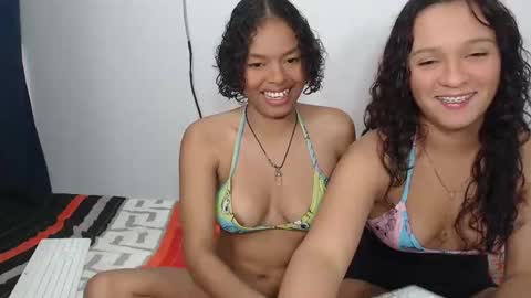 penelopeh_ online show from 10.17.25