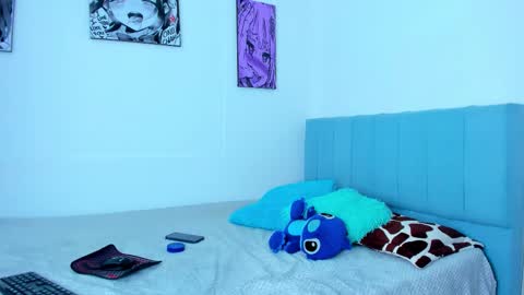 Snapshot of penelopestar_2 chatting on 12.03.25 penelope online show from 12.03.25