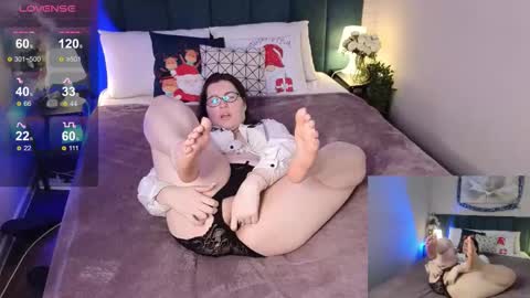 Hi  Im Peneloppa online show from 12.17.25