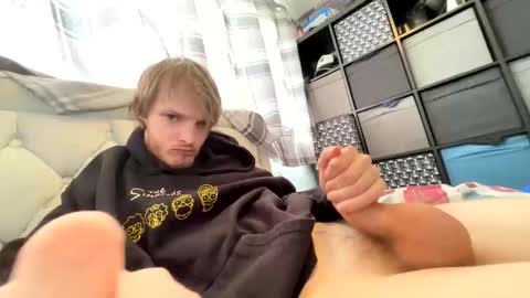 Penguin online show from 09.12.25