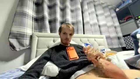 Penguin online show from 04.10.26