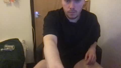 pennguin00 online show from 12.31.24