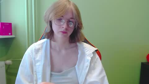 Snapshot of penny_lust chatting on 05.14.26 Penny online show from 05.14.26