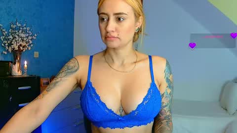 Hi Im Penelope  better vibrations  1111 online show from 04.01.26