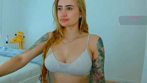 Hi Im Penelope  better vibrations  1111 online show from 06.01.26