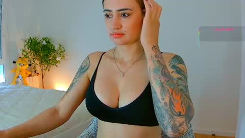Snapshot of pennyy__ chatting on 06.15.26 Hi Im Penelope better vibrations 1111 online show from 06.15.26