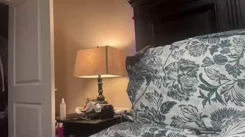 Snapshot of penutbutter691 chatting on 11.15.25 penutbutter691 online show from 11.15.25