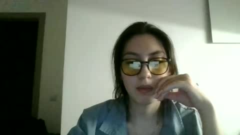 Snapshot of peony_a chatting on 06.27.26 peony a online show from 06.27.26