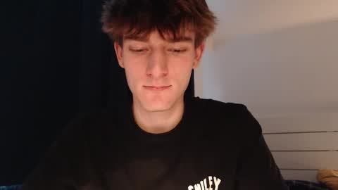 Snapshot of pepito1083 chatting on 01.03.25 cutebelgianboy online show from 01.03.25