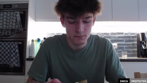 Snapshot of pepito1083 chatting on 01.19.25 cutebelgianboy online show from 01.19.25