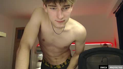 Snapshot of pepito1083 chatting on 02.28.25 cutebelgianboy online show from 02.28.25