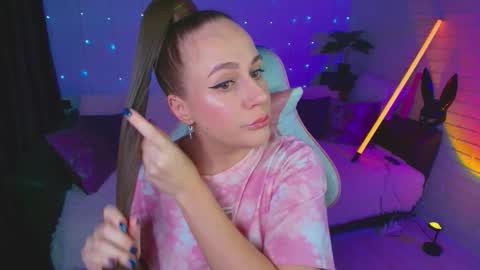 Dia  online show from 11.09.25