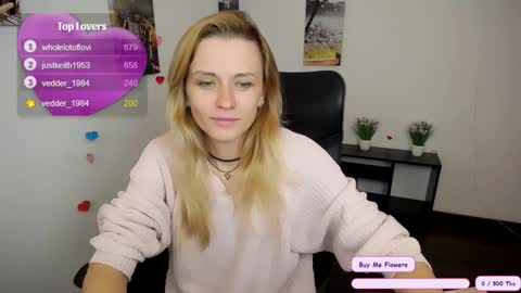 Mia online show from 10.11.25