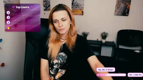 Mia online show from 11.24.25