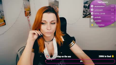 Snapshot of peppymia chatting on 04.29.26 Mia online show from 04.29.26