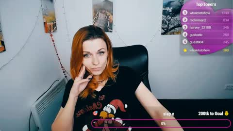 Snapshot of peppymia chatting on 05.07.26 Mia online show from 05.07.26
