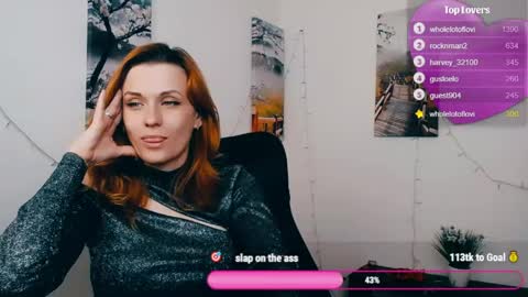 Snapshot of peppymia chatting on 05.12.26 Mia online show from 05.12.26