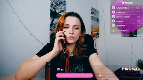 Snapshot of peppymia chatting on 05.15.26 Mia online show from 05.15.26