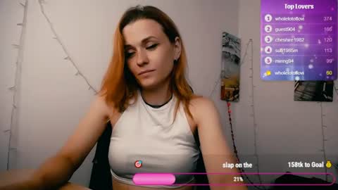 Snapshot of peppymia chatting on 07.11.26 Mia online show from 07.11.26