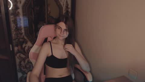 Farida online show from 10.04.25