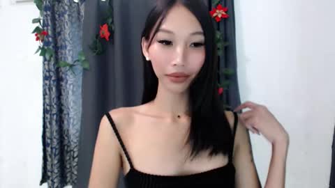 Snapshot of percycum_ chatting on 09.24.25 call me percy online show from 09.24.25