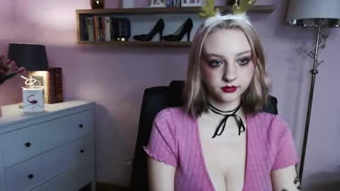 Madeline online show from 12.23.24