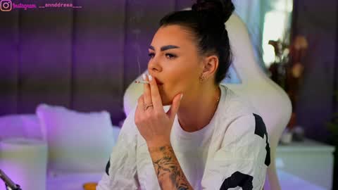 Snapshot of perfectt33n chatting on 10.23.25 Dee online show from 10.23.25