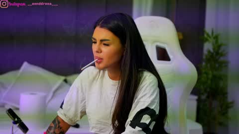 Snapshot of perfectt33n chatting on 10.25.25 Dee online show from 10.25.25