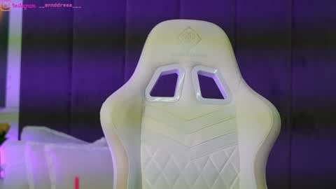 Snapshot of perfectt33n chatting on 12.16.25 Dee online show from 12.16.25