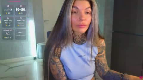 Snapshot of perfecttbaby77n chatting on 09.21.25 Anna online show from 09.21.25