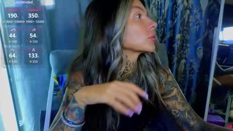 Snapshot of perfecttbaby77n chatting on 11.11.25 Anna online show from 11.11.25