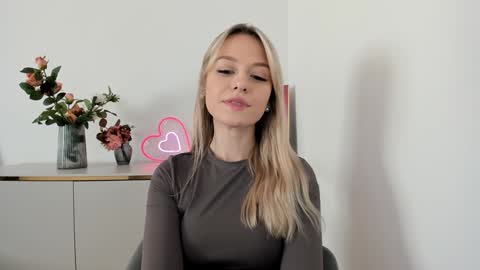 Snapshot of perfectxcindy chatting on 01.27.25 Cindy online show from 01.27.25