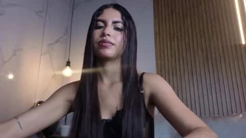Snapshot of perla_lovely chatting on 06.11.26 perla_lovely online show from 06.11.26