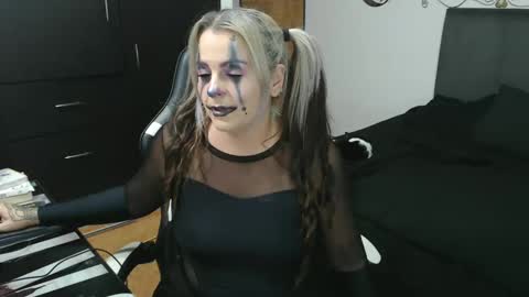 goloza online show from 10.31.25