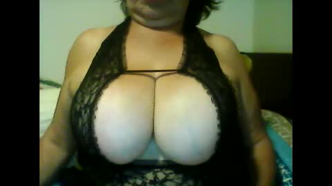 Snapshot of perlita070822 chatting on 12.28.24 perlita070822 online show from 12.28.24