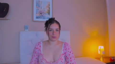 Snapshot of persefone_saira chatting on 04.23.26 Marie online show from 04.23.26