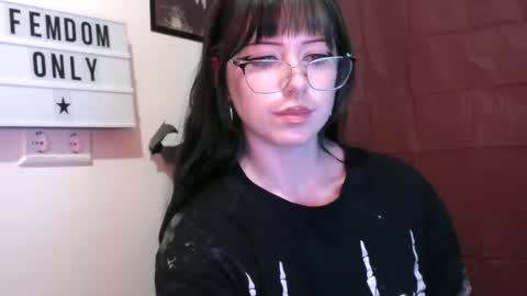 Persephone online show from 04.29.26